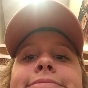 Meet your Posher, Isabel